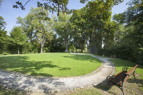 Park am Schlossberg lädt zum Spazieren ein